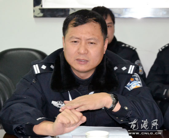 蒋荣国在龙港调研平安创建和交通秩序整治工作