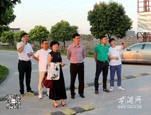 东邨书社走进中对口村挥毫泼墨写美丽