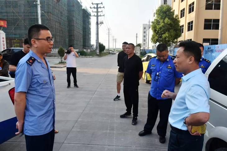 龙港镇副镇长林志远带队督查省级食品安全县创建工作