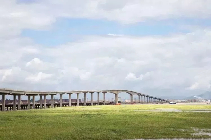龙港新城巴曹大桥一期工程该项目于2017年7月开工建设,目前完成主车道