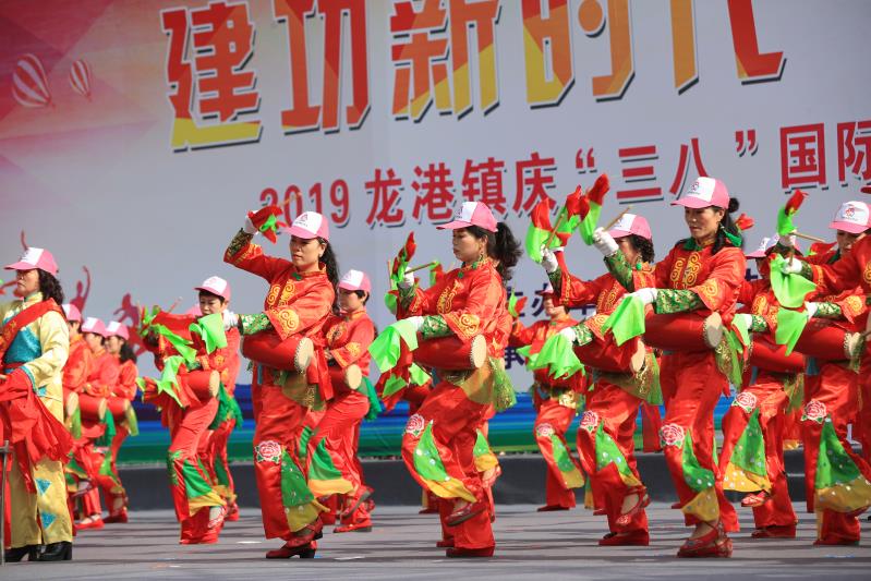 龙港庆“三八”千人宣誓暨大型文艺展演活动精彩图集 摄影：池长峰