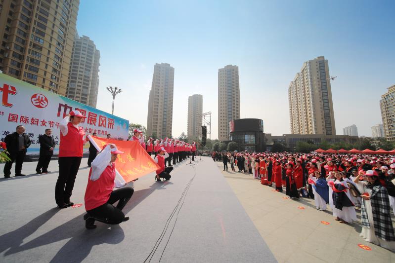 龙港庆“三八”千人宣誓暨大型文艺展演活动精彩图集 摄影：池长峰