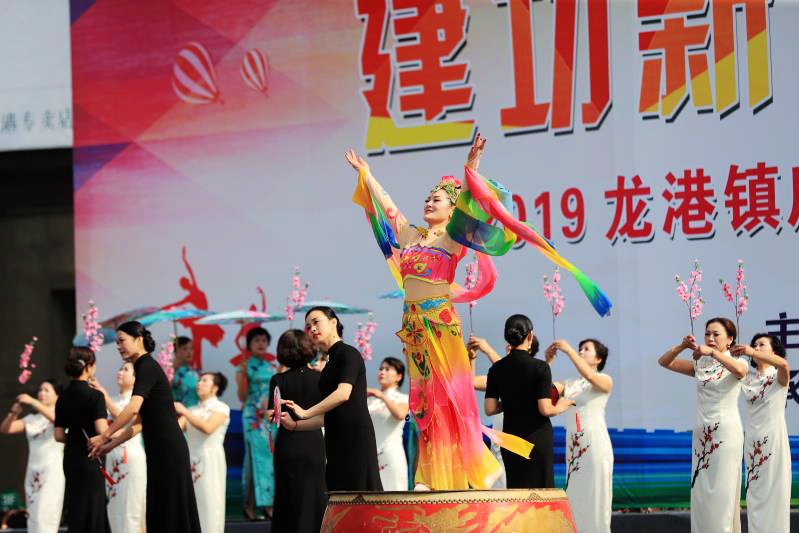 龙港庆“三八”千人宣誓暨大型文艺展演活动精彩图集 摄影：池长峰