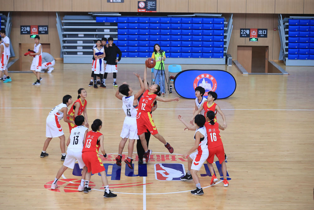 2019全国校园篮球冠军赛大区赛在龙港体育馆比赛高清图集