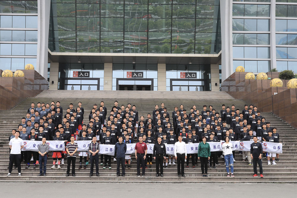 2019全国校园篮球冠军赛大区赛在龙港体育馆比赛高清图集