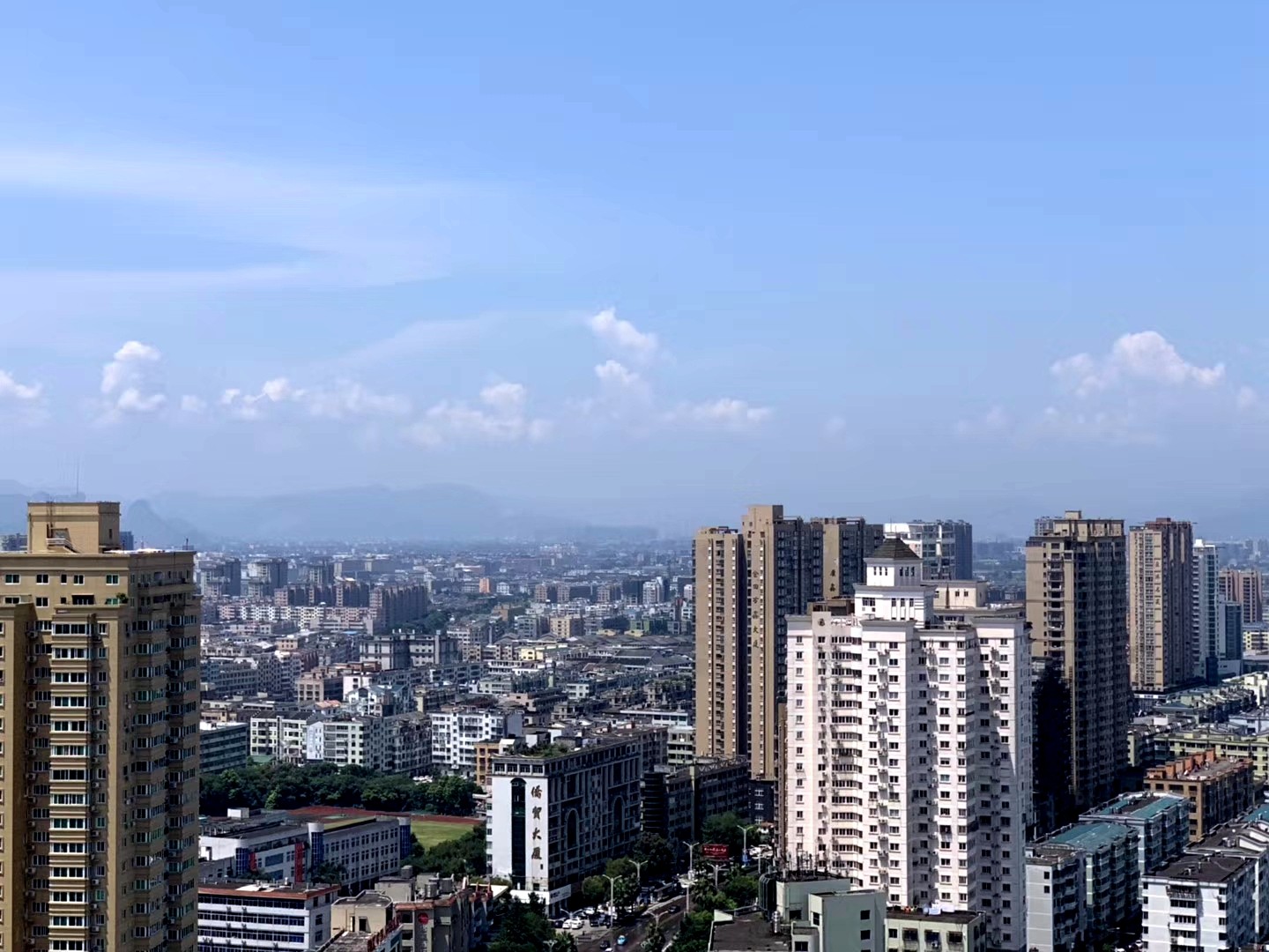 龙港财富商圈 摄影：龙港大叔新闻