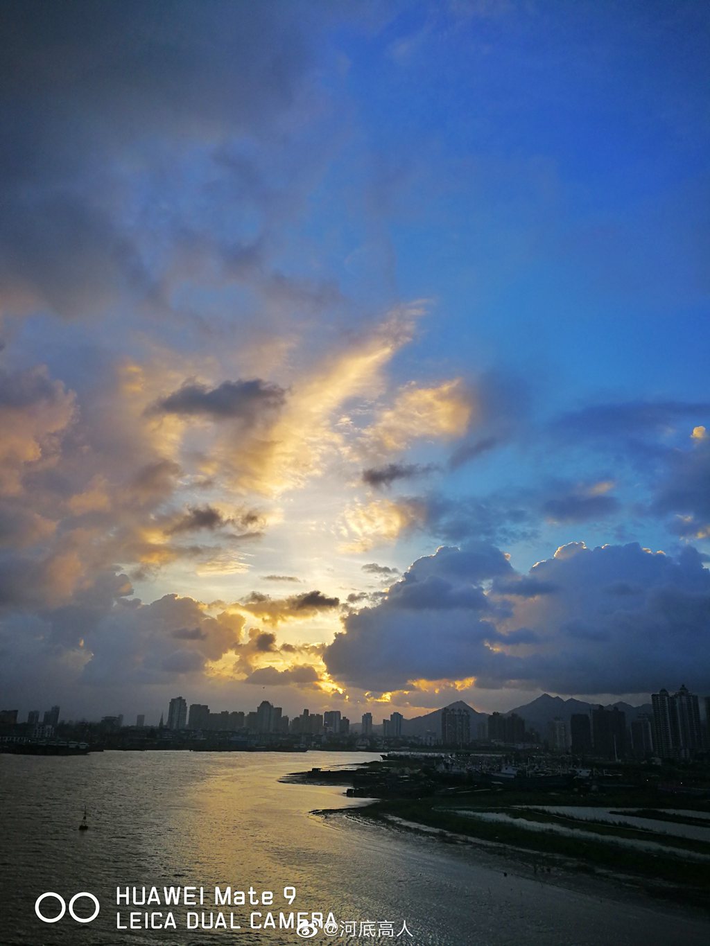 傍晚龙港江边的天空 摄影：河底高人