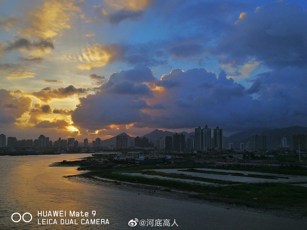 傍晚龙港江边的天空 摄影：河底高人