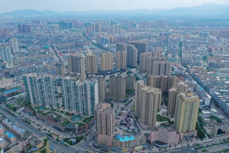 高楼林立的龙港 摄影：池长峰