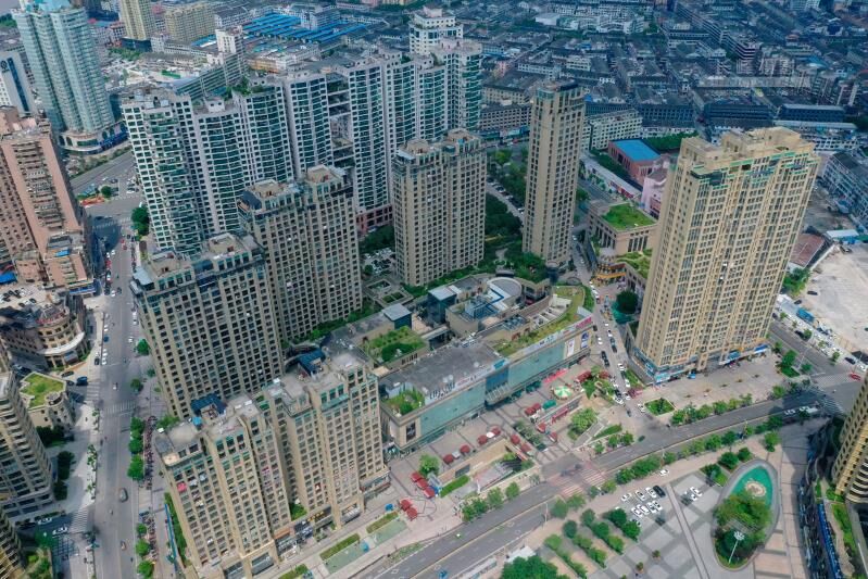 高楼林立的龙港 摄影：池长峰