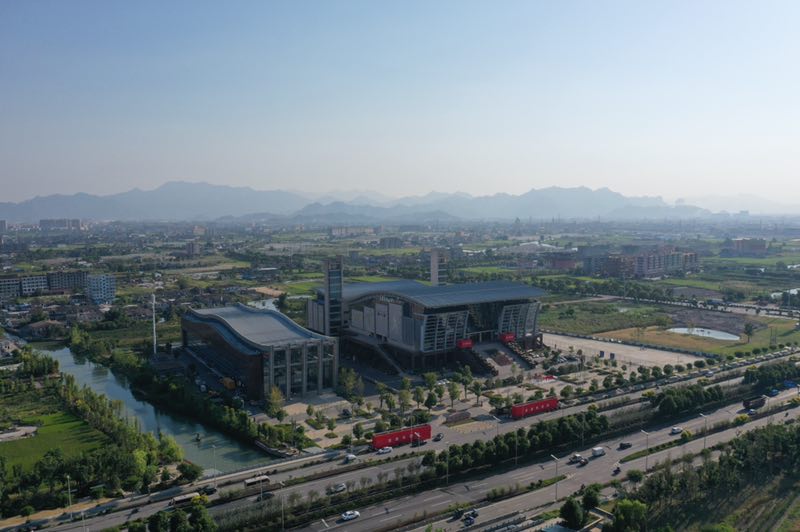 龙港市欢度国庆  摄影：池长峰