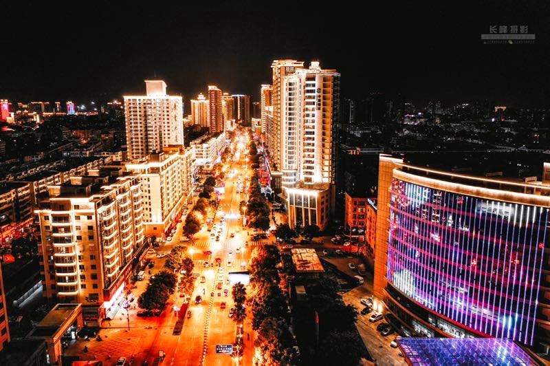 龙港大道城市夜景图集 摄影：池长峰