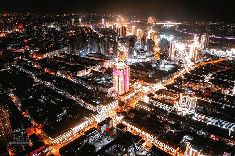 龙港大道城市夜景图集 摄影：池长峰