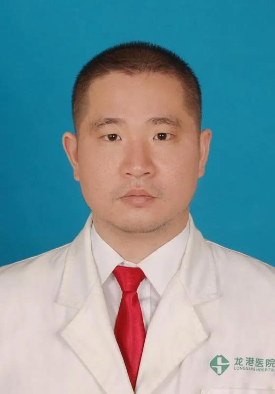 颜永乐,呼吸与危重症医学科主任,主任医师 颜永乐,呼吸与危重症医学科主任,主任医师