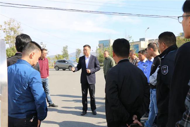 龙港新城堤外非法占用滩涂养殖清理整治专项行动正式启动