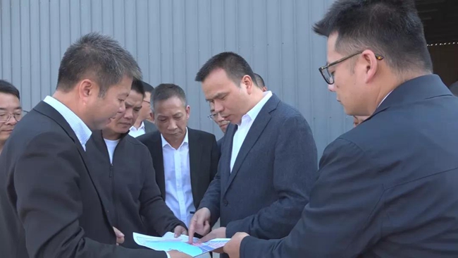 郑建忠：大手笔、高标准、严要求推进旧城改造工作