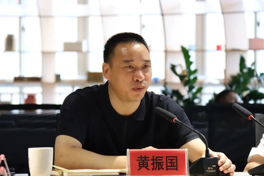 龙港市副市长黄振国 龙港市副市长黄振国