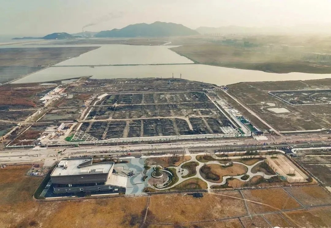 龙湖中心区   摄影：池长峰