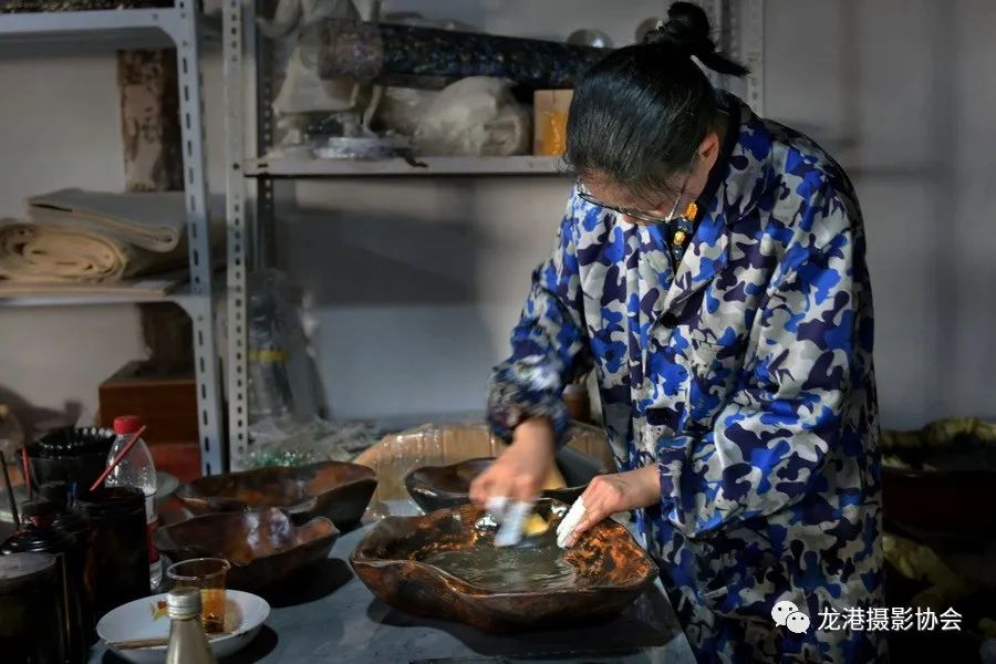 缪驯鸽 摄 《夹纻漆器》组照