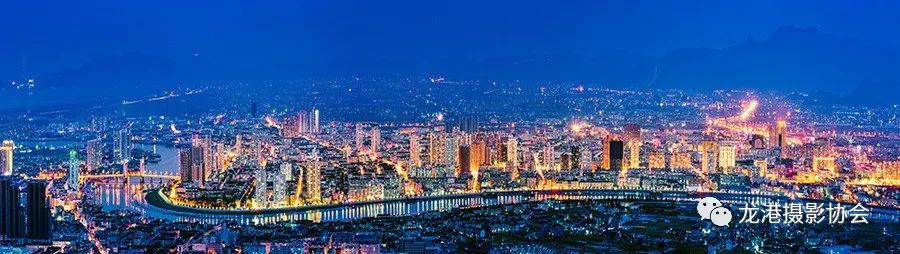 季绍秦 摄  《璀璨农民城》