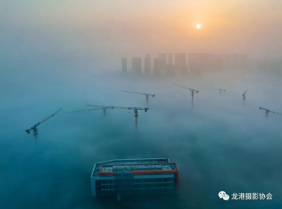 刘仕亮 摄 《清晨时分》