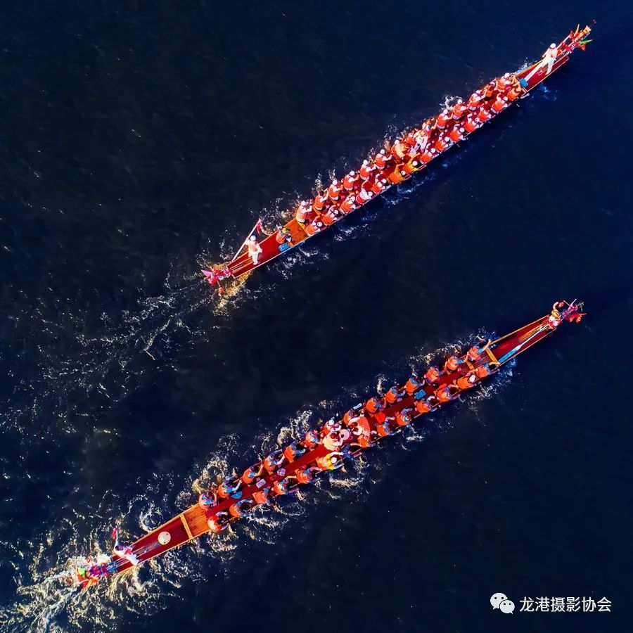 吴志伟 摄 《争先》 