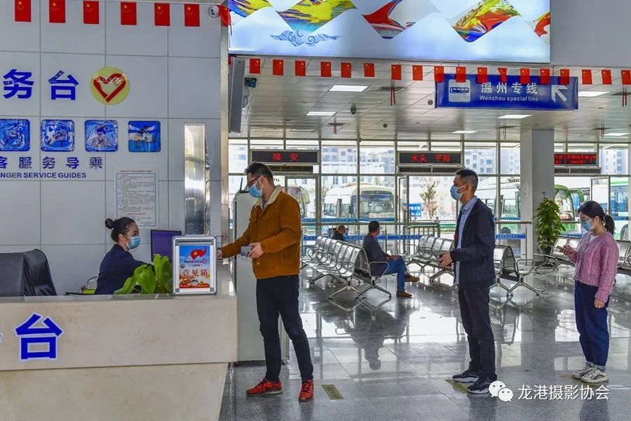 陈敬刚 摄 《龙港交运》组照