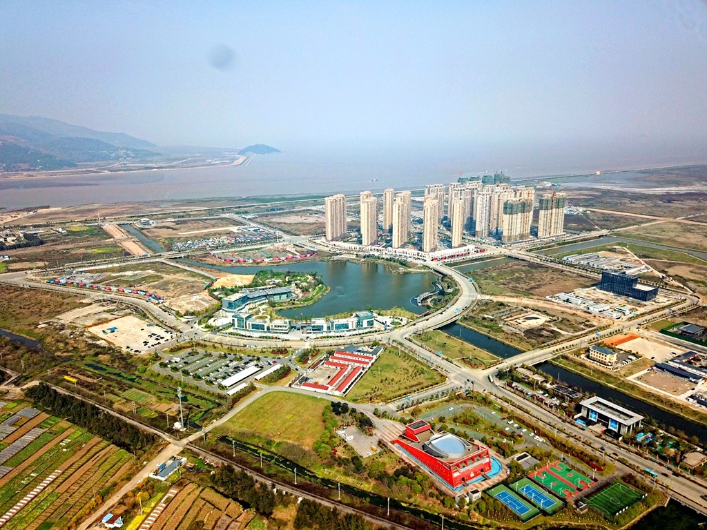 龙港新城一景 月湖圈