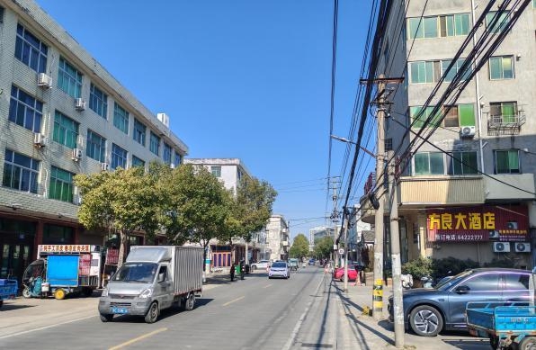 龙港至舥艚公路方良段      方建永摄