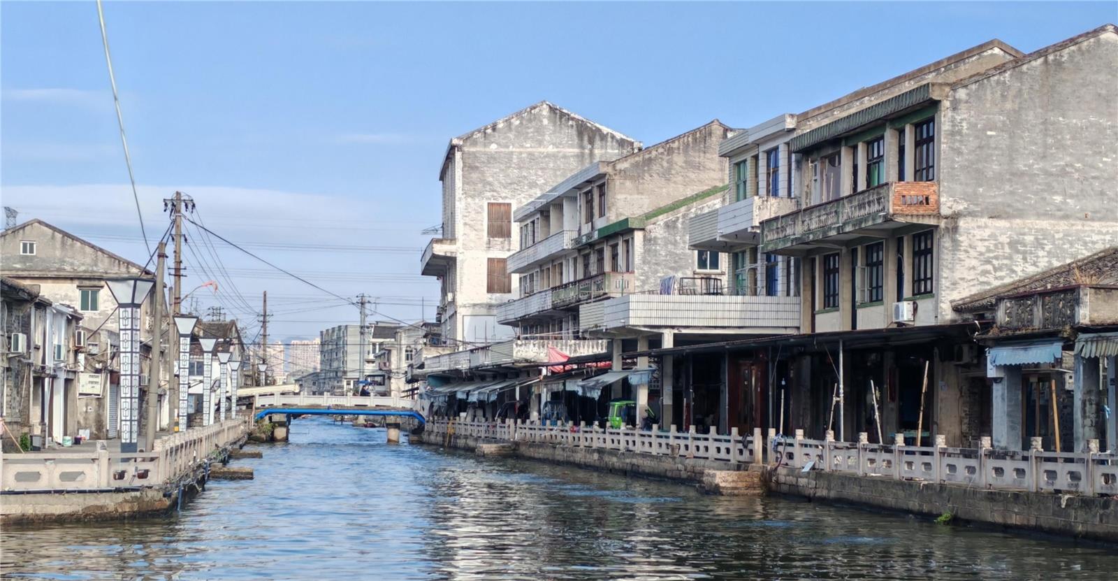 方良白沙河半爿街民居方建永摄