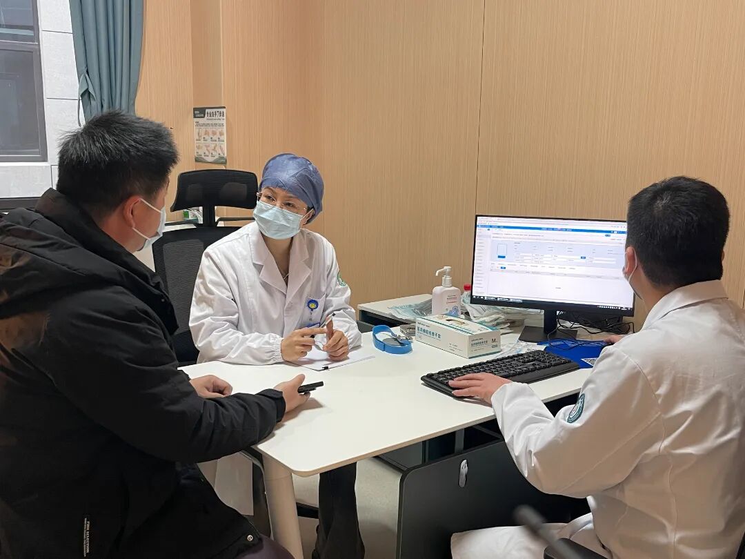 龙港中医院新院区周年庆 省级专家组团“送健康” 龙港中医院新院区周年庆 省级专家组团“送健康”