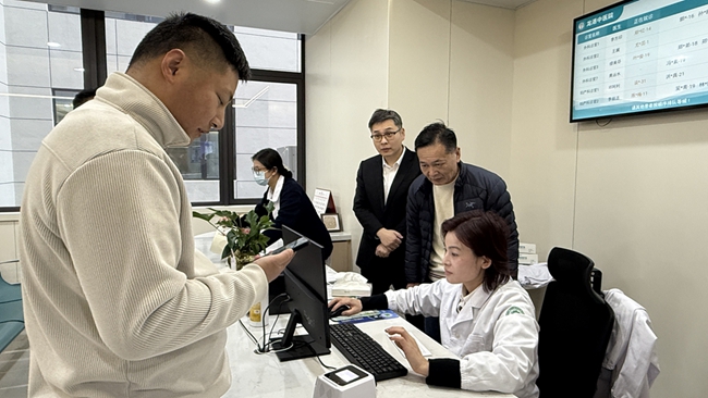 龙港中医院新院区周年庆 省级专家组团“送健康” 龙港中医院新院区周年庆 省级专家组团“送健康”