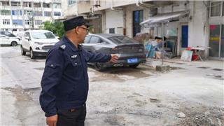 点赞！校园保安秒变“灭火侠”