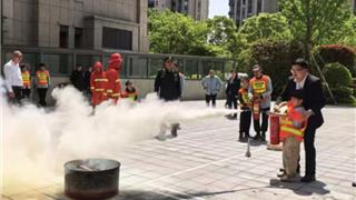 龙港市新城联合党委开展消防演练进小区活动