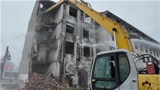 龙港世纪大道与龙翔路路口13间房屋被拆除