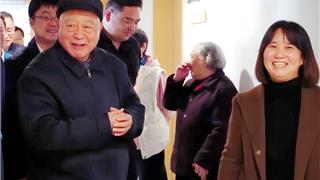 82岁镇委书记吴金印 来龙港调研参观康养产业
