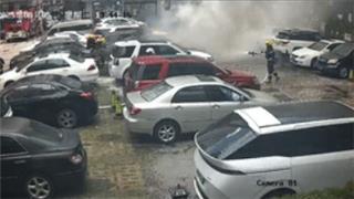 砰！温州一新能源汽车突然爆响，滚滚浓烟完全吞噬！