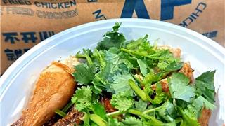 每日百只，上线即罄！龙港“吉咕鷄”主理人阿俊用匠心炸鸡征服食客味蕾