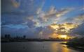 傍晚龙港江边的天空 摄影：河底高人