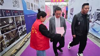 龙港市新城联合党委走进现代印务港开展文明创建宣传活动