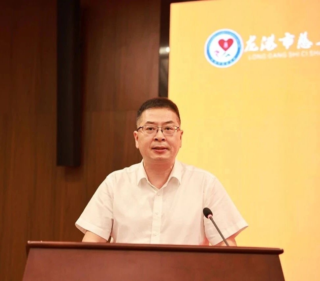 龙港农商银行党委委员、纪委书记、监事长施世来